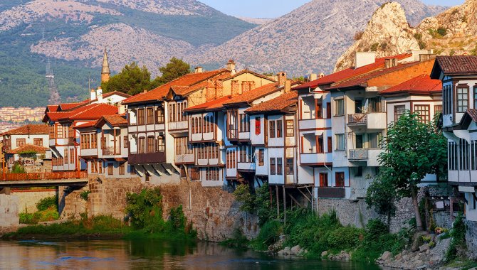 Tarih kokan otantik sokaklarıyla "şehzadeler şehri" Amasya ziyaretçilerini bekliyor