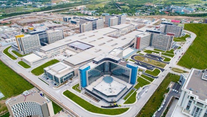 CHP'li Şahin, şehir hastaneleri yapılanmasının anayasaya aykırı olduğunu öne sürdü