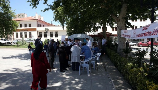 Tokat'ta Kovid-19 aşı çadırları kuruldu