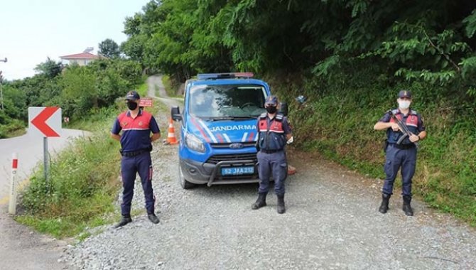 Ordu'da bir mahalle Kovid-19 nedeniyle karantinaya alındı