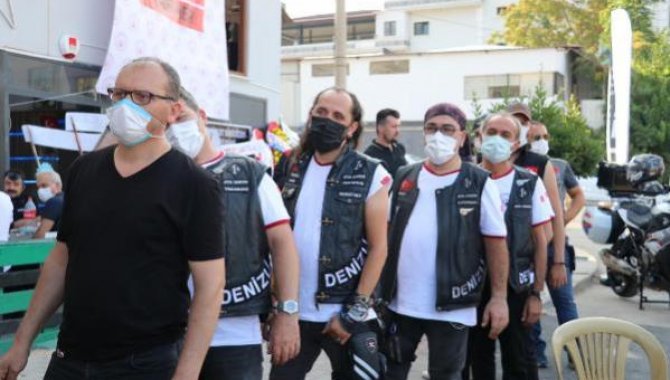 Denizli'de motosiklet tutkunları, aşının önemine dikkati çekmek için birlikte aşı oldu