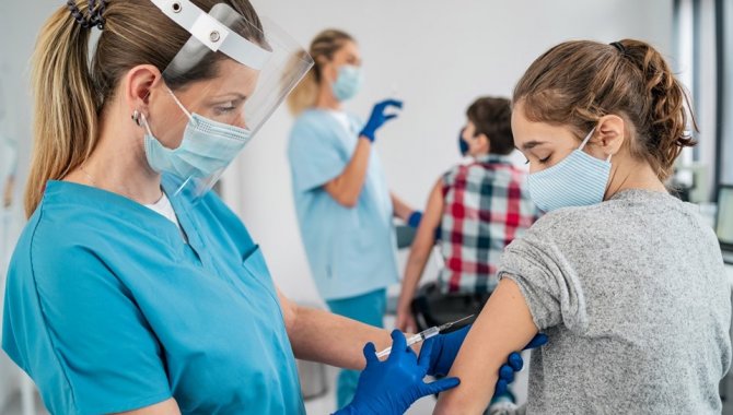 Trakya'da 18 yaş üstü nüfusun yarısından fazlası en az bir doz aşı oldu