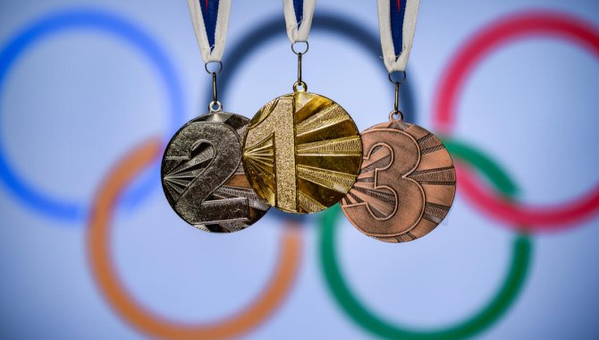 Tokyo 2020'de sporcular, madalyaları boyunlarına kendileri takacak