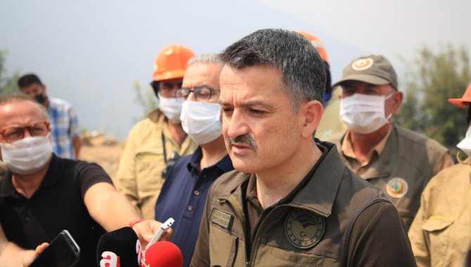 Tarım ve Orman Bakanı Pakdemirli, Mersin ve Hatay'daki orman yangınlarıyla ilgili konuştu: