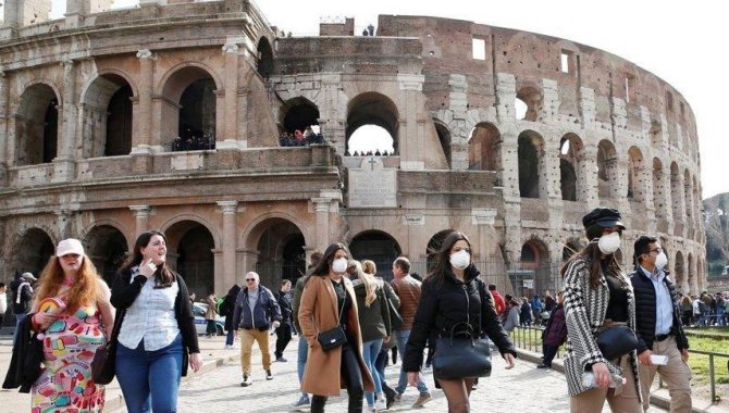 İtalya'da son 24 saatte Kovid-19 nedeniyle 58 kişi öldü