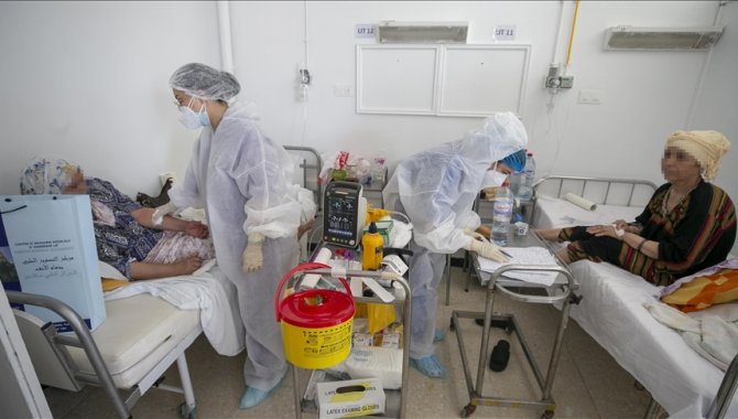 AA ekibi, Tunus'ta Kovid-19 hastalarının tedavi gördüğü hastaneyi görüntüledi