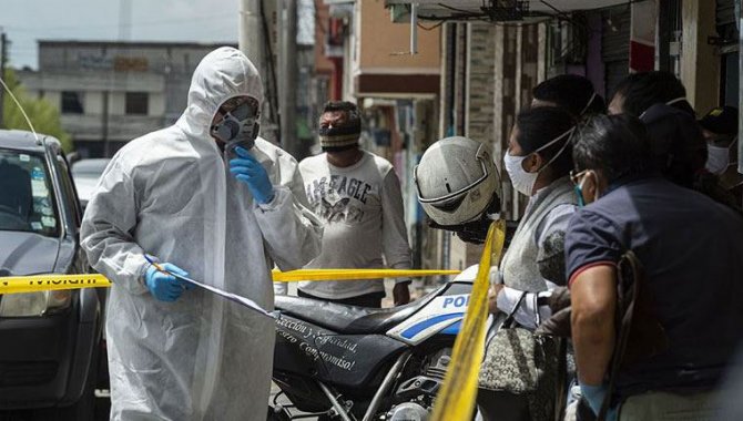 Ekvador'da 8 binden daha fazla vakanın Kovid-19 kaynaklı ölüm olarak kaydedilmediği ortaya çıktı