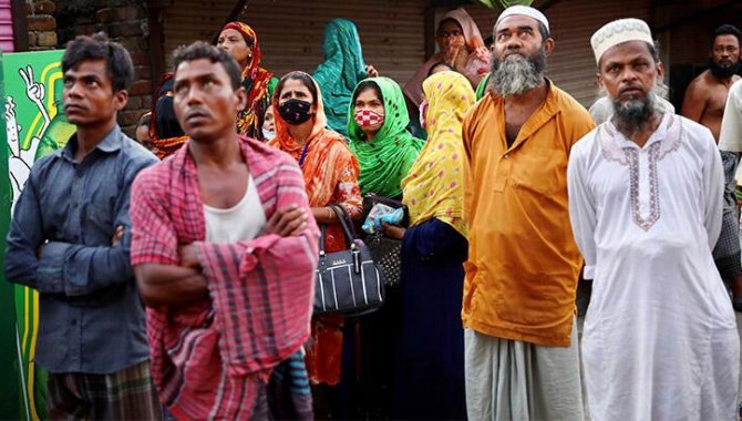 Bangladeş'te Kovid-19 salgınının başından bu yana en yüksek günlük vaka ve ölü sayısı kaydedildi