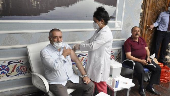 Şanlıurfa’da Kovid-19 karşı aşılama çalışmaları