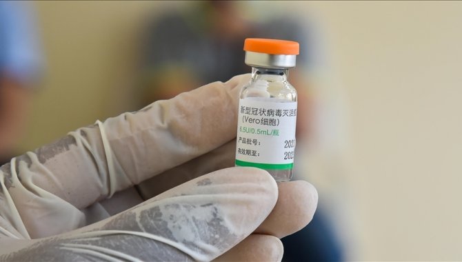 Libya Çin'den 1 milyon 260 bin doz Kovid-19 aşısı teslim aldı