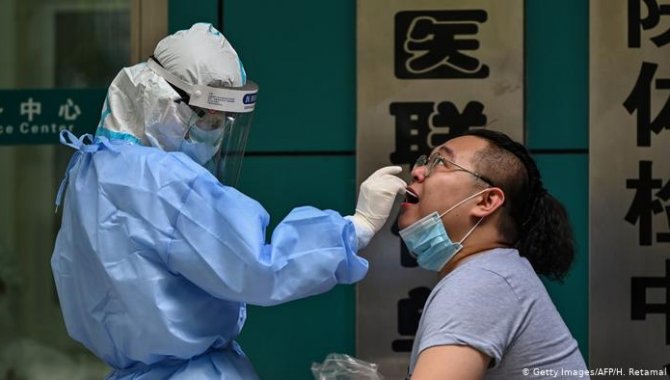 Kovid-19 salgınının ortaya çıktığı Vuhan'da yaşayanların tümüne virüs testi yapılacak