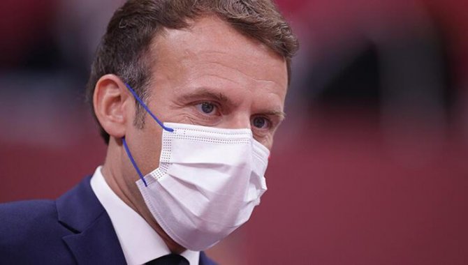 Fransa Cumhurbaşkanı Macron: "Sağlık ruhsatı uygulamasına geçmeseydik kapanmak zorunda kalacaktık"