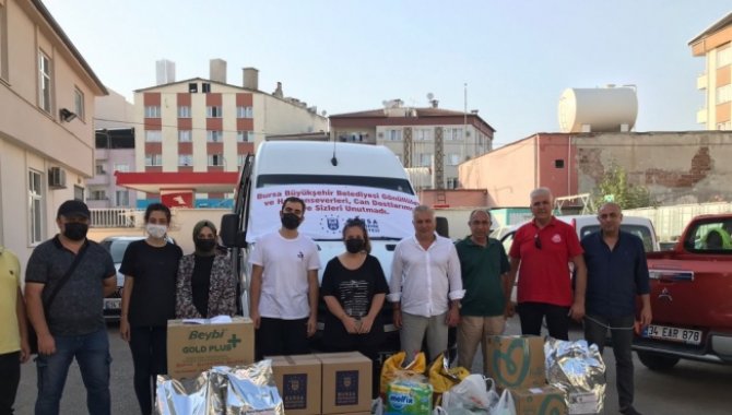 Bursa Büyükşehir Belediyesinden Manavgat'taki yangından etkilenen hayvanlara yardım