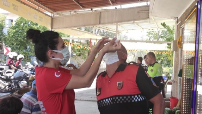 Bursa İl Sağlık Müdürlüğünden yangın bölgesine destek