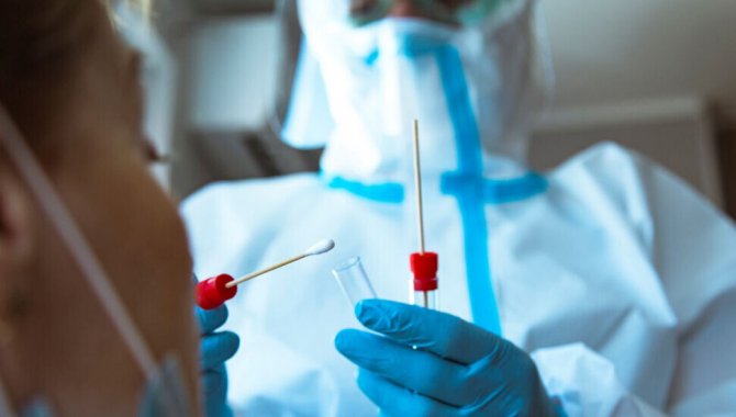 Kovid-19 salgınının ortaya çıktığı Vuhan'da yaşayanların neredeyse tümüne virüs testi yapıldı