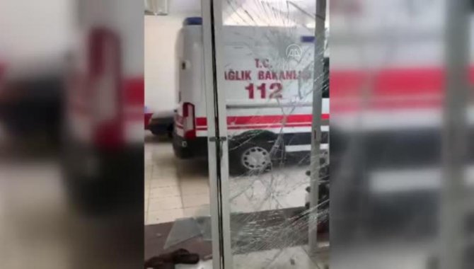 Kahramanmaraş'ta diş ağrısı için ambulans talep eden kişiden 112 istasyonuna  taşlı saldırı