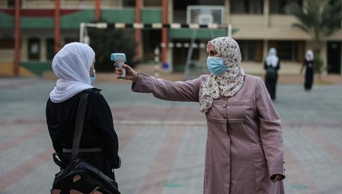 Filistin'de günlük Kovid-19 vaka sayısı yeniden 1000'in üzerine çıktı