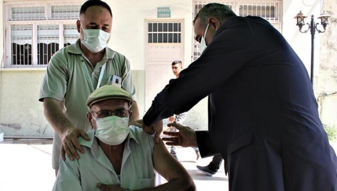 Aşılamada "mavi" kategoriye ulaşan Osmaniye'de yeni hedef yüzde 85'i yakalamak