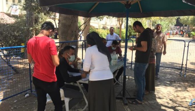 Mardin'de vatandaşlar aşıya ilgi gösteriyor