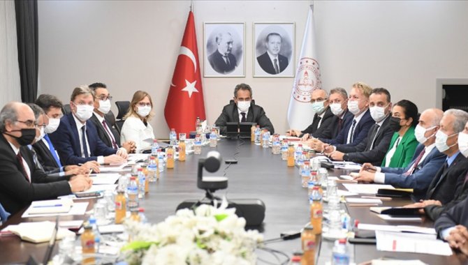 MEB, İstanbul İl Değerlendirme Toplantısı'nda yüz yüze eğitime hazırlıklar ele alındı