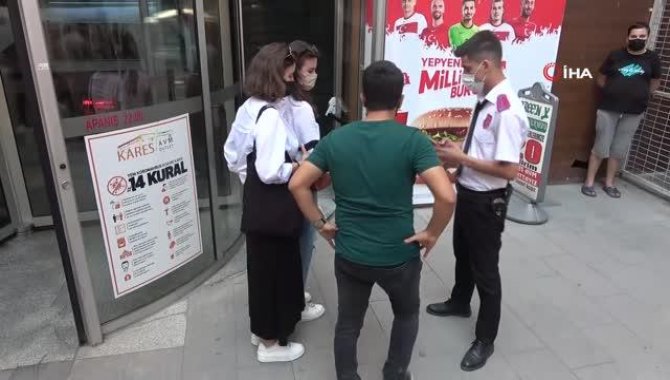 Karabük'te karantina ihlali yapan kişi, AVM girişinde yakalandı