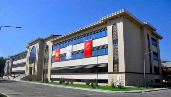 Türkiye'nin kurduğu modern Kırgız-Türk Dostluk Hastanesi hasta kabulüne başladı