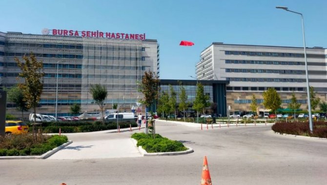 Bursa'da bir kadının hastane bahçesinde hayatını kaybetmesiyle ilgili inceleme başlatıldı