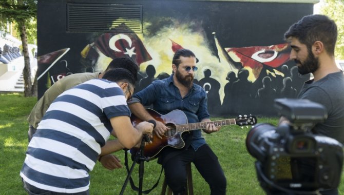 Sivas Cumhuriyet Üniversitesi, Kovid-19'la geçen 1,5 senelik özlemi tanıtım filmiyle ele aldı