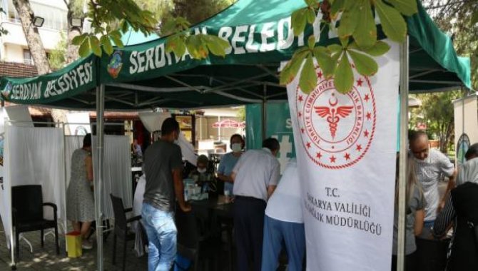Serdivan'da aşı kampanyasına yoğun ilgi