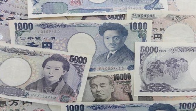 Japonya'da iktidar partisi başkan adayı Kişida'dan Kovid-19'a karşı "on trilyonlarca yenlik" mali destek sözü