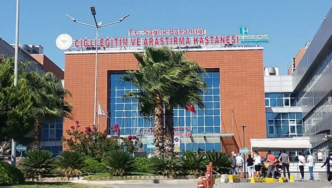 Hemşireye Öpücük Tacizi !