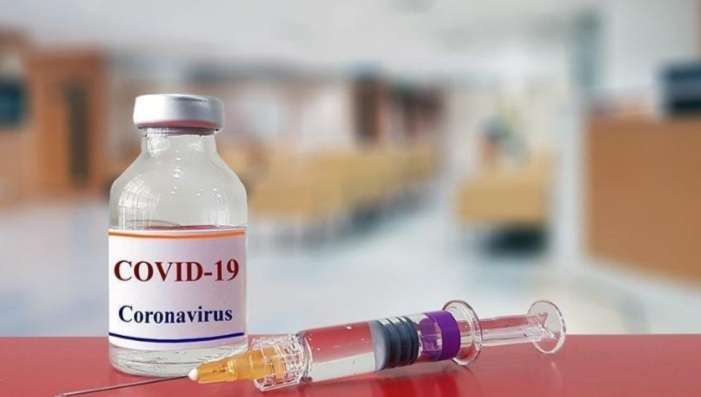 Zimbabve'de Kovid-19 aşısı olmayan kamu görevlileri çalışmaktan menedilecek