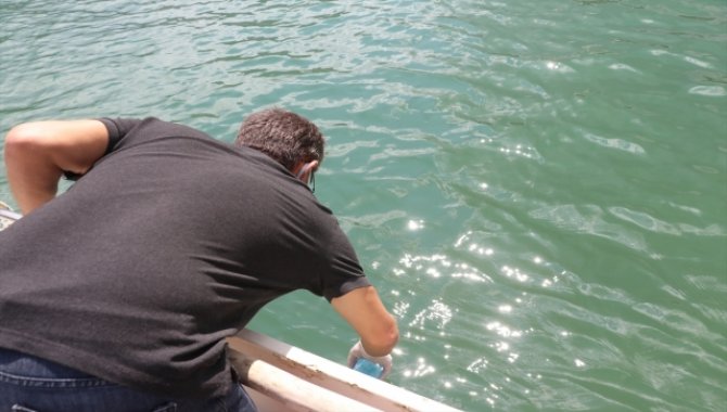 Eğirdir Gölü'nden alınan numune sonuçlarının temiz çıktığı bildirildi