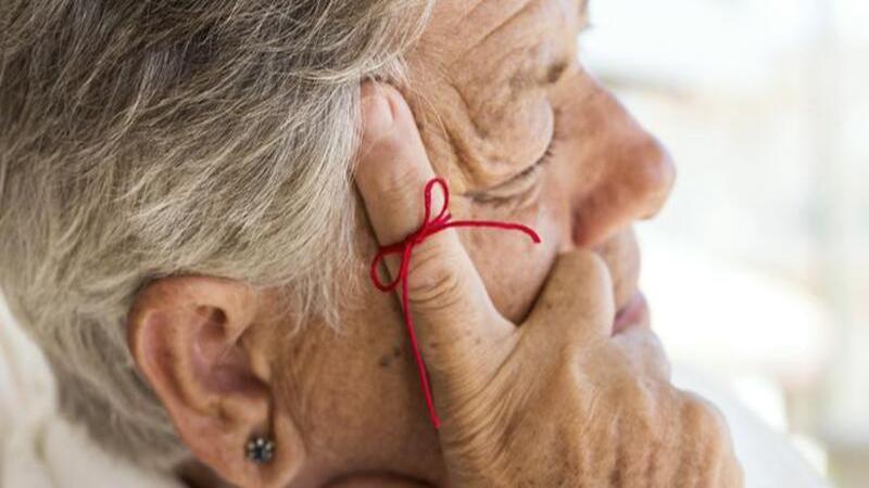 Alzaymır hastalığının ilk teşhisinde aile hekimlikleri önem taşıyor