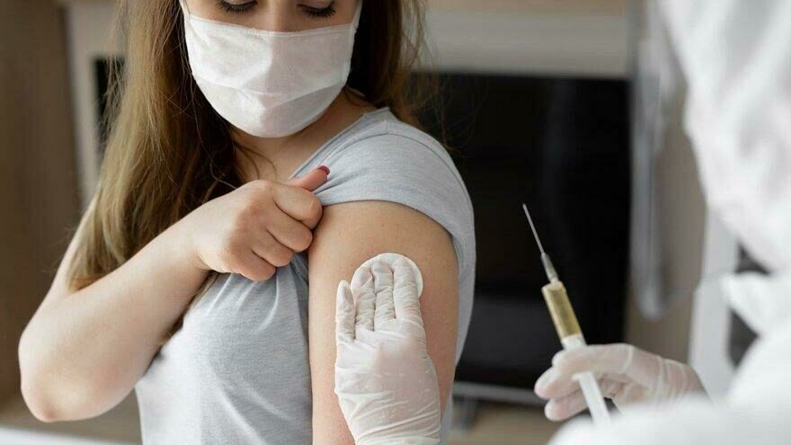 GRAFİKLİ - İki doz koronavirüs aşısı olanların oranı 47 ilde yüzde 65'i geçti