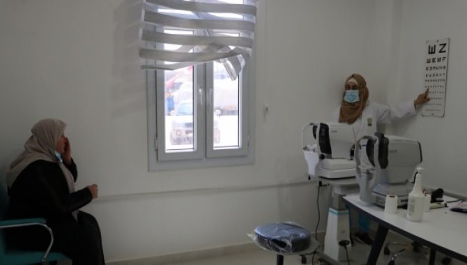 İdlib'de açılan Göz Sağlığı Merkezinde 3 ayda 200 hasta tedavi edildi