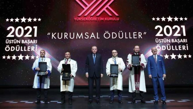 YÖK'ten Erciyes Üniversitesine "Topluma Hizmet Ödülü"