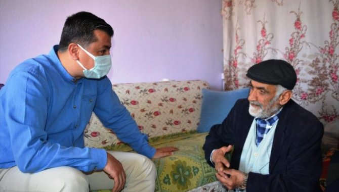 Kahramanmaraş’ta görme yetisini kaybetme tehlikesi olan yaşlı adama şefkat eli