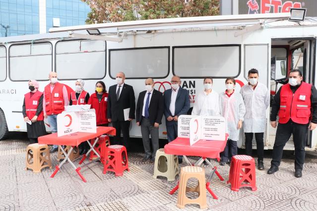 Samsun'da başlatılan kampanyada yaklaşık 3 bin 500 ünite kan bağışına ulaşıldı