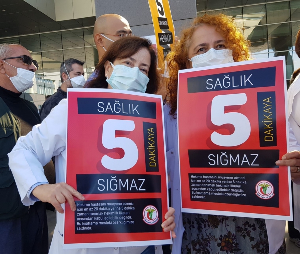 5 Dakika Hekimlik Yapılmaz