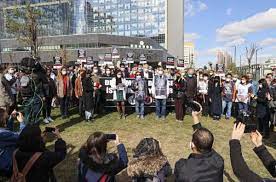 Başkentte hekimlerden nöbet saatlerinin kısaltılması için protesto