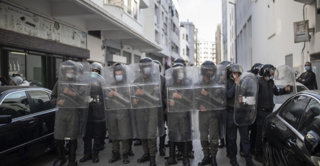 Fas'ta "Kovid-19 aşı kartı zorunluluğuna" karşı protestolar devam ediyor