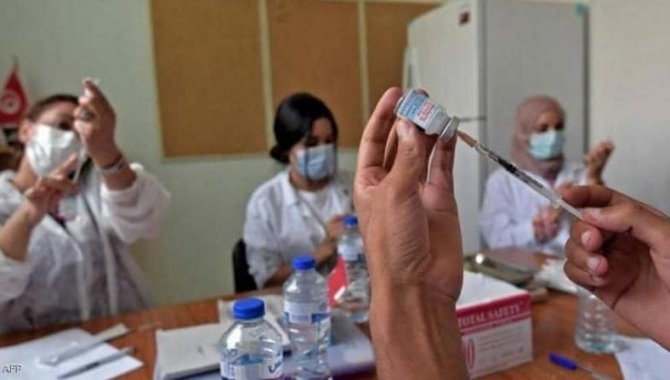 Tunus’ta "aşı kartı zorunluluğu" protesto edildi