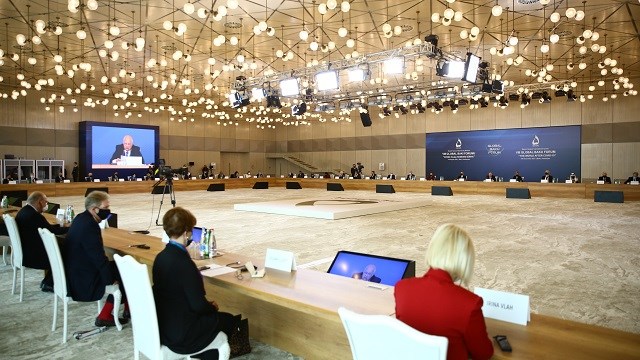 8. Küresel Bakü Forumu'nda Kovid-19 ve güvenlik konuları ele alındı