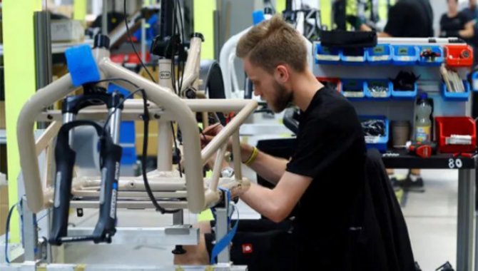 Almanya'da istihdam 3. çeyrekte artmasına rağmen Kovid-19 öncesi seviyenin altında kaldı