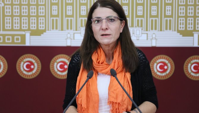 HDP'li Gülüm: "İnsanlar sağlığa erişim hakkından yoksun yaşıyor"