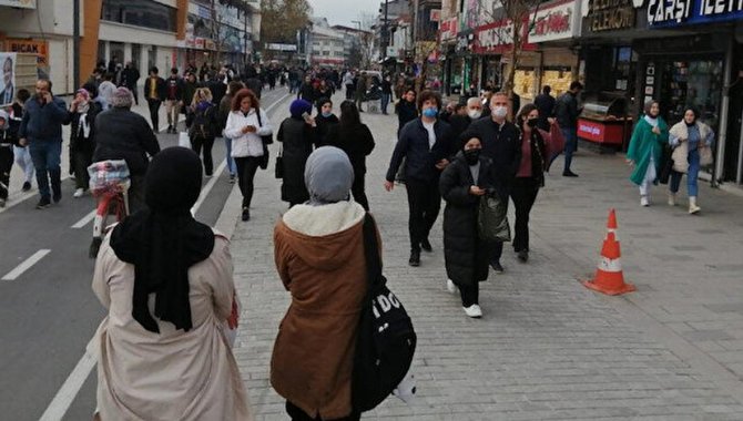 Düzce'deki deprem sırasında panik yaparak yaralanan iki kişi tedavi altına alındı