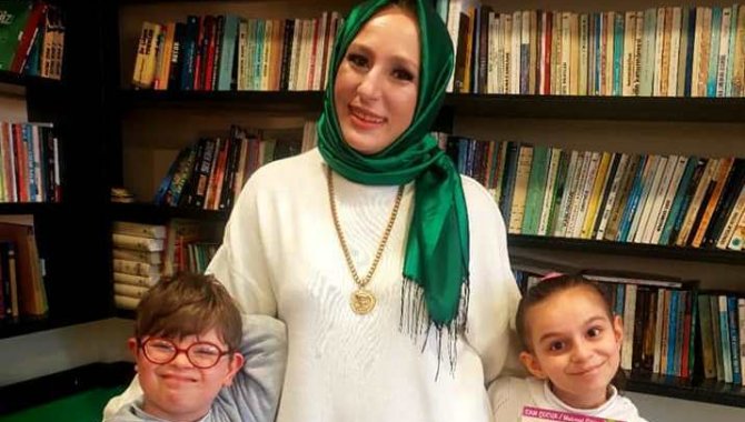 Sakarya Engelliler ve Yardımlaşma Derneğinin yeni başkanı Aslı Çam oldu