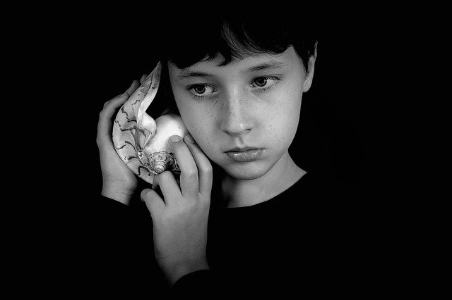 İşitme Cihazı Hakkında Merak Edilenler ?