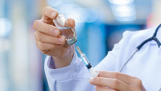 AB'nin sağlık kurumları, aşılamada farklı dozlarda farklı aşıların kullanılabileceğini bildirdi